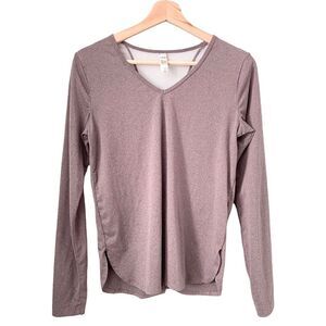 Lolë Long Sleeve V-neck Top in Size Small